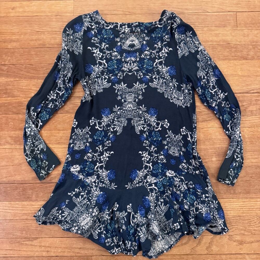 Free People floral open back peplum tunic blouse shirt top size XS
b68